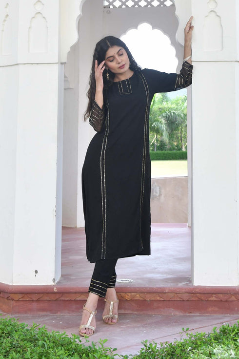 AAHELI DEJA BLACK KURTA-PANT SET AAHELI DEJA BLACK KURTA-PANT SET